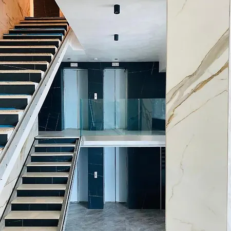 Evadari Urbane, 2 En-Suite Studios, Cazino, מאמאיה מראה חיצוני תמונה
