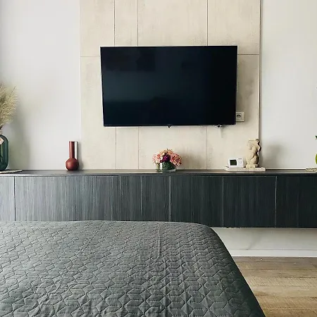 Evadari Urbane, 2 En-Suite Studios, Cazino, מאמאיה מראה חיצוני תמונה