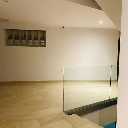 Evadari Urbane, 2 En-Suite Studios, Cazino, מאמאיה מראה חיצוני תמונה